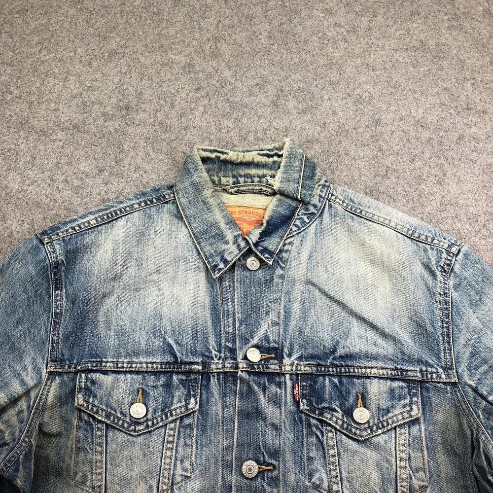 Levi's Jacket Mens Large Blue Denim Bomber Button Ripped Distressed Western